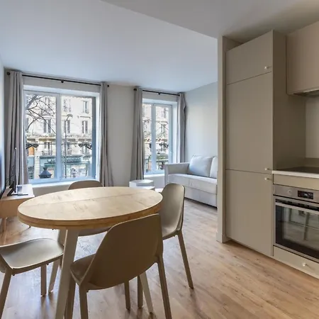 Modern Open-air Near Montmartre Apartman